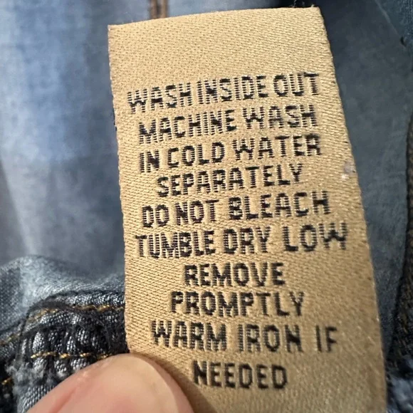 Highway Jeans Denim Shirt. Large. Very Clean. Smoke Free. Excellent Condition. - Picture 6 of 11